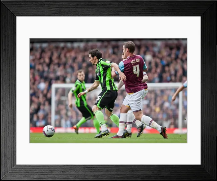 Framed Print : Vicente Fends Off Nolan: Intense Moment from West Ham Utd vs Brighton & Hove Albion, Npower Championship, 2012 Framed Print : Vicente Fends Off Nolan: Intense Moment from West Ham Utd vs Brighton & Hove Albion, Npower Championship, 2012