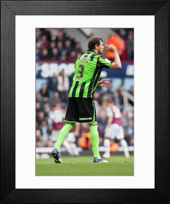 Framed Print : Gordon Greer of Brighton & Hove Albion Facing Off Against West Ham United, Championship Clash at Upton Park (April 14, 2012) Framed Print : Gordon Greer of Brighton & Hove Albion Facing Off Against West Ham United, Championship Clash at Upton Park (April 14, 2012)