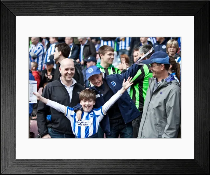 Framed Print : A Glance Back: Brighton & Hove Albion vs. West Ham United (Away) - April 14, 2012 (Season 2011-12) Framed Print : A Glance Back: Brighton & Hove Albion vs. West Ham United (Away) - April 14, 2012 (Season 2011-12)