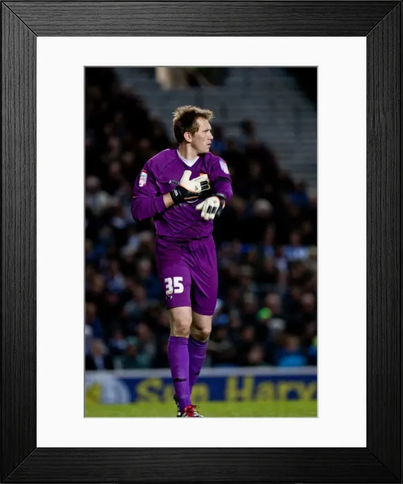 Framed Print : Focused Kuszczak in Brighton & Hove Albion vs Watford Championship Clash (17-04-2012) Framed Print : Focused Kuszczak in Brighton & Hove Albion vs Watford Championship Clash (17-04-2012)