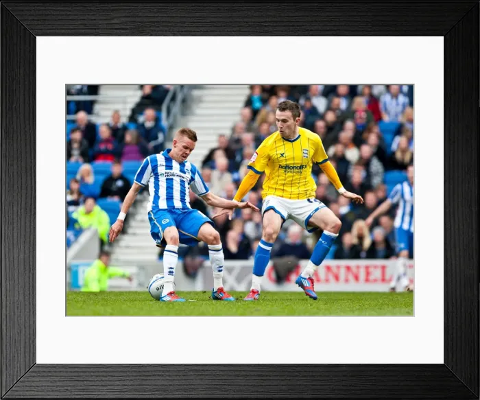 Framed Print : Craig Noone's Skillful Turn: Brighton & Hove Albion vs. Birmingham City, Npower Championship, April 21, 2012 Framed Print : Craig Noone's Skillful Turn: Brighton & Hove Albion vs. Birmingham City, Npower Championship, April 21, 2012