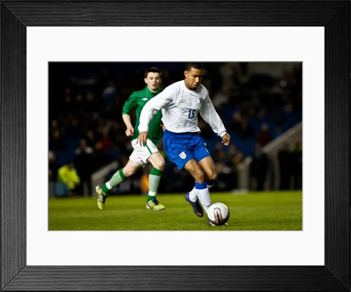 Framed Print : England U18 v Ireland U18 26-04-2012 Framed Print : England U18 v Ireland U18 26-04-2012