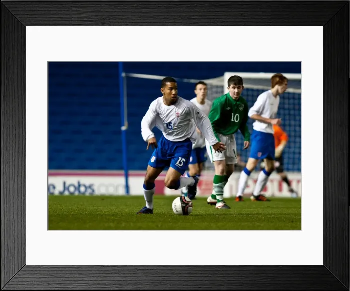Framed Print : Brighton & Hove Albion U18s vs Ireland U18s (26-04-2012) Framed Print : Brighton & Hove Albion U18s vs Ireland U18s (26-04-2012)