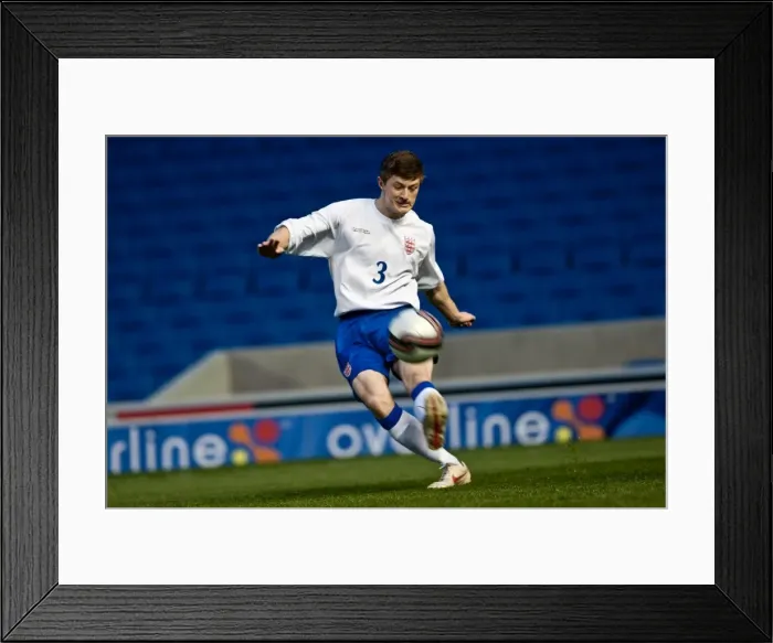 Framed Print : A Glimpse into the 2011-12 Brighton & Hove Albion U18 Home Season: England U18 vs Ireland U18 (26-04-2012) Framed Print : A Glimpse into the 2011-12 Brighton & Hove Albion U18 Home Season: England U18 vs Ireland U18 (26-04-2012)