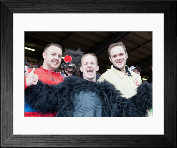 Framed Print : Brighton & Hove Albion vs Barnsley: 2011-12 Season - Game 28 (Away) Framed Print : Brighton & Hove Albion vs Barnsley: 2011-12 Season - Game 28 (Away)