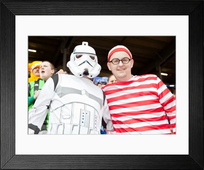 Framed Print : Brighton & Hove Albion at Barnsley (2011-12 Season, Game 28) Framed Print : Brighton & Hove Albion at Barnsley (2011-12 Season, Game 28)