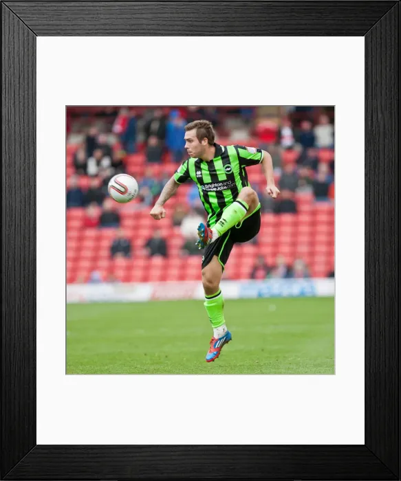 Framed Print : Joe Mattock in Action: Barnsley vs. Brighton & Hove Albion, Npower Championship, April 28, 2012 Framed Print : Joe Mattock in Action: Barnsley vs. Brighton & Hove Albion, Npower Championship, April 28, 2012