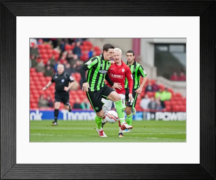 Framed Print : Brighton & Hove Albion at Barnsley (2011-12 Season, Game 28) Framed Print : Brighton & Hove Albion at Barnsley (2011-12 Season, Game 28)