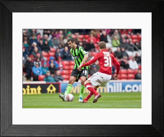 Framed Print : Gary Dicker of Brighton & Hove Albion in Action against Barnsley, Npower Championship, 2012 Framed Print : Gary Dicker of Brighton & Hove Albion in Action against Barnsley, Npower Championship, 2012