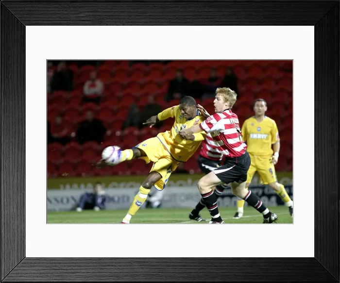 Framed Print : Bas Savage vs Donny 2007-08 Framed Print : Bas Savage vs Donny 2007-08