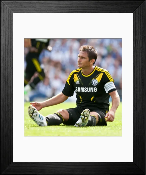 Framed Print : A Clash with the Champions: Chelsea vs. Brighton & Hove Albion (2012-13) Framed Print : A Clash with the Champions: Chelsea vs. Brighton & Hove Albion (2012-13)