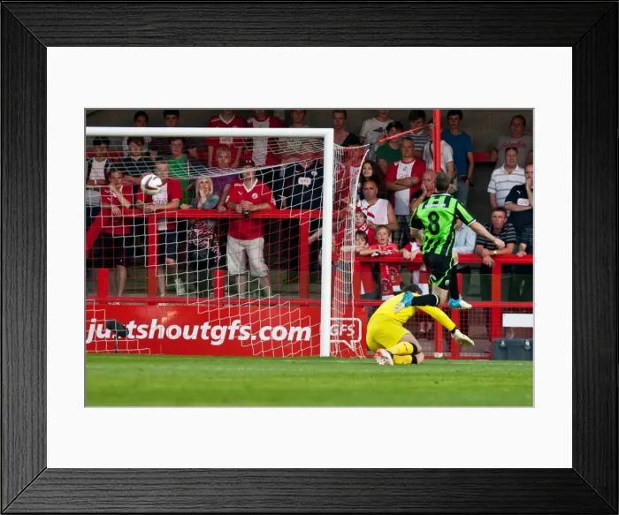 Framed Print : Brighton & Hove Albion vs Crawley Town: 2012-13 Pre-Season Clash Framed Print : Brighton & Hove Albion vs Crawley Town: 2012-13 Pre-Season Clash