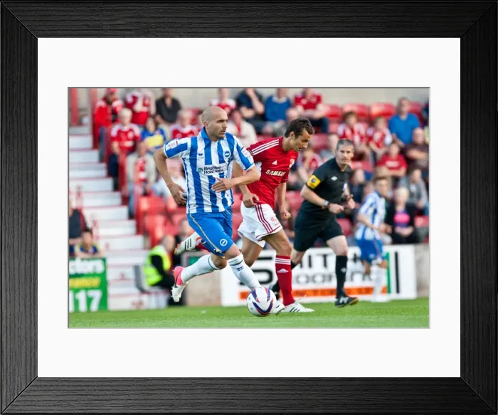 Framed Print : Brighton & Hove Albion 2012-13 FA Cup: Away Game at Swindon Town (14-08-2012) Framed Print : Brighton & Hove Albion 2012-13 FA Cup: Away Game at Swindon Town (14-08-2012)