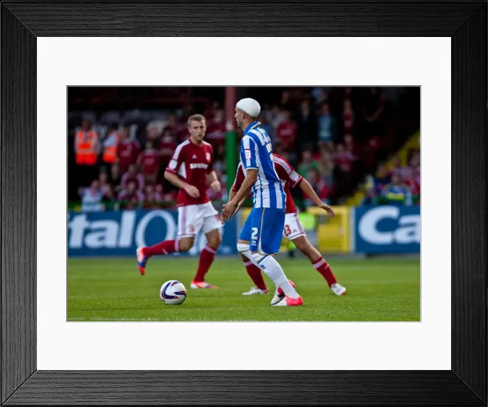Framed Print : Brighton & Hove Albion vs Swindon Town: 2012-13 FA Cup Away Game Framed Print : Brighton & Hove Albion vs Swindon Town: 2012-13 FA Cup Away Game