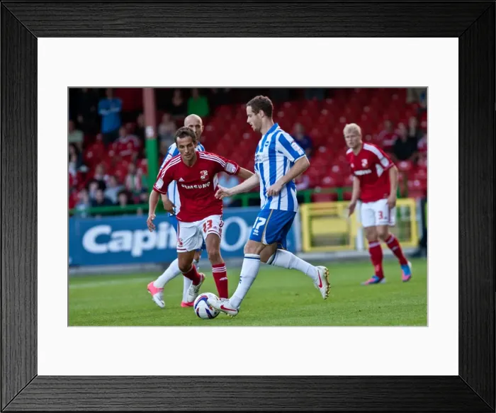 Framed Print : Brighton & Hove Albion at Swindon Town: 2012-13 FA Cup Away Game Framed Print : Brighton & Hove Albion at Swindon Town: 2012-13 FA Cup Away Game