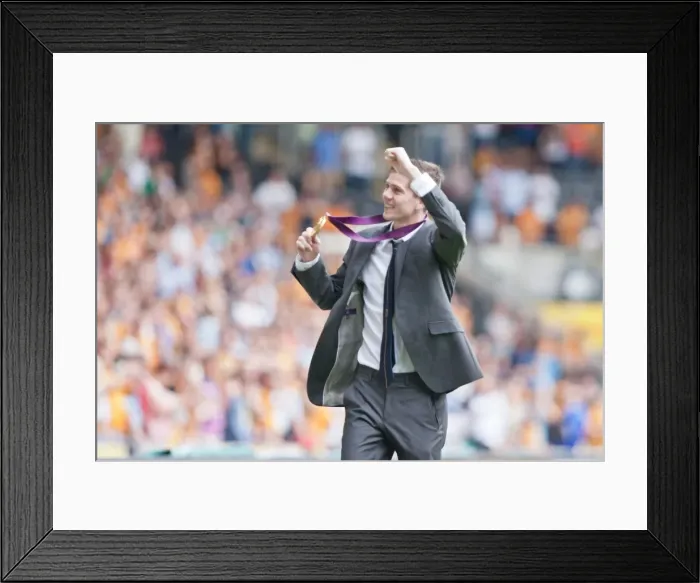 Framed Print : Brighton & Hove Albion at Hull City (2012-13 Season): Away Game Framed Print : Brighton & Hove Albion at Hull City (2012-13 Season): Away Game