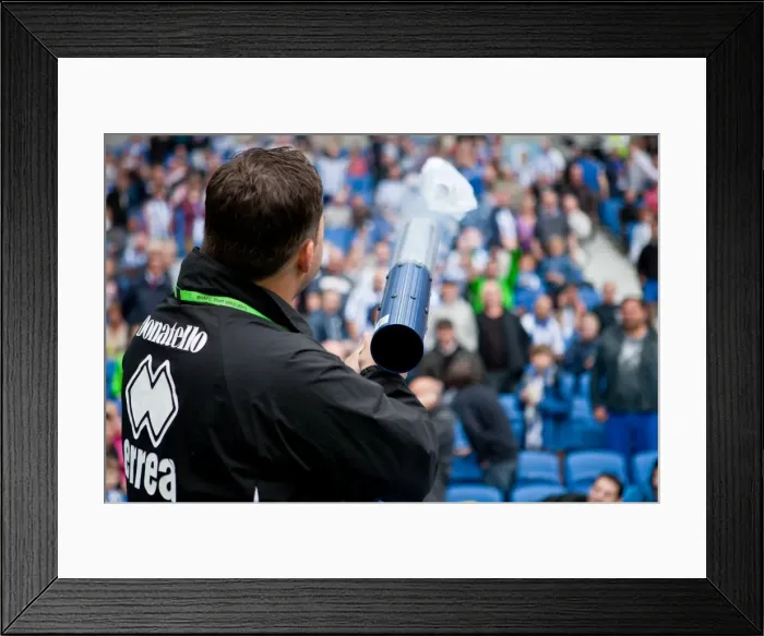 Framed Print : 2012-13 Season: A Home Battle - Brighton & Hove Albion vs Barnsley (August 25, 2012) Framed Print : 2012-13 Season: A Home Battle - Brighton & Hove Albion vs Barnsley (August 25, 2012)