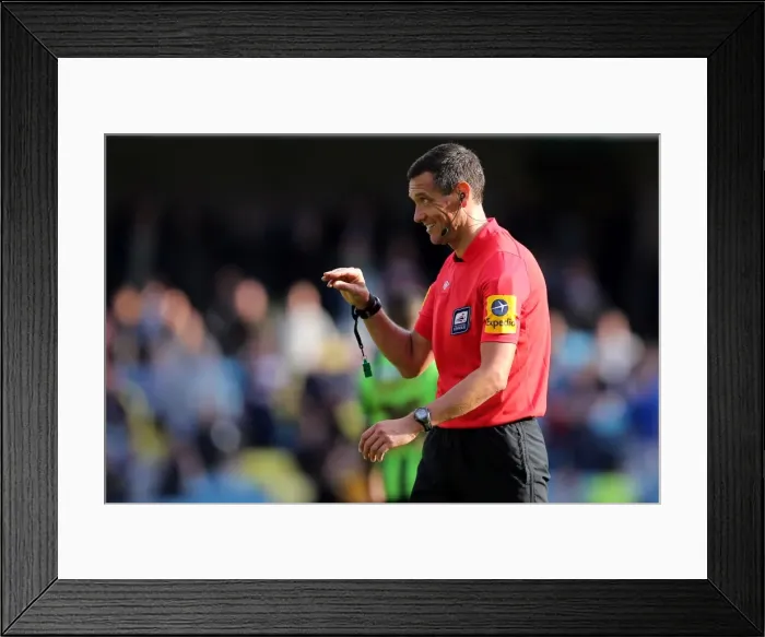 Framed Print : Brighton & Hove Albion at Millwall: 2012-13 Away Game Framed Print : Brighton & Hove Albion at Millwall: 2012-13 Away Game