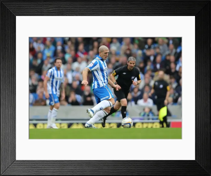 Framed Print : Intense Focus: Adam El-Abd's Concentration in Brighton & Hove Albion vs Middlesbrough (Npower Championship, 20-10-2012) Framed Print : Intense Focus: Adam El-Abd's Concentration in Brighton & Hove Albion vs Middlesbrough (Npower Championship, 20-10-2012)