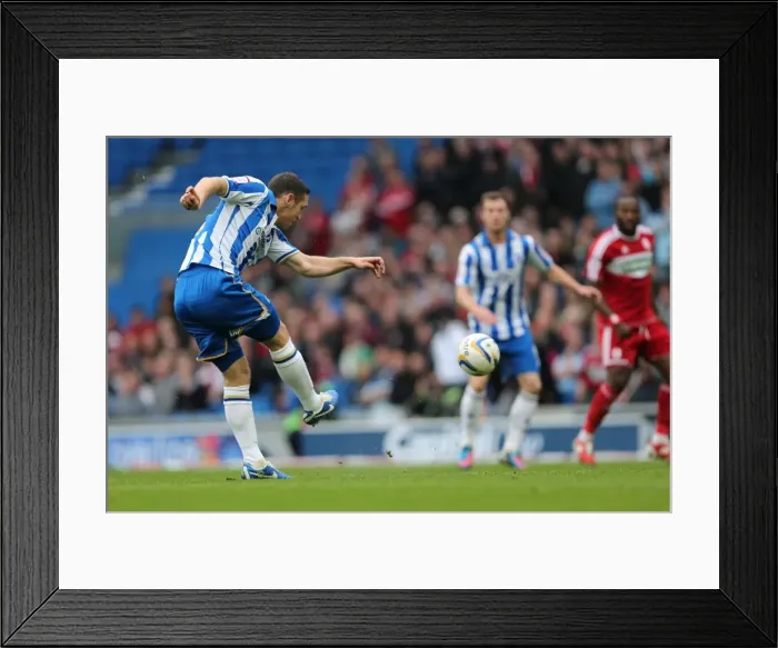 Framed Print : Andrew Crofts Fires at Amex Stadium: Brighton & Hove Albion vs Middlesbrough, Npower Championship (October 20, 2012) Framed Print : Andrew Crofts Fires at Amex Stadium: Brighton & Hove Albion vs Middlesbrough, Npower Championship (October 20, 2012)