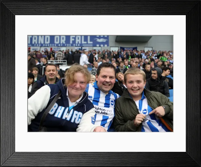 Framed Print : Brighton & Hove Albion: Electric Atmosphere - The Amex Stadium Crowd Shots (2012-2013) Framed Print : Brighton & Hove Albion: Electric Atmosphere - The Amex Stadium Crowd Shots (2012-2013)