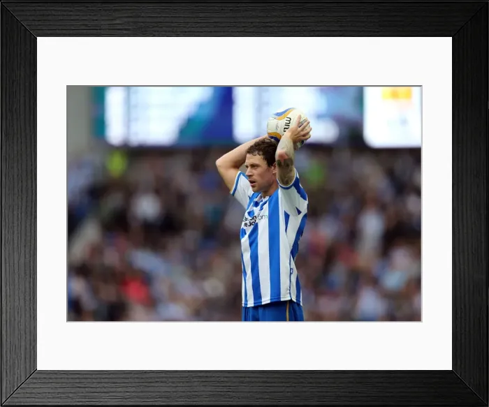 Framed Print : Wayne Bridge: Brighton & Hove Albion FC's Star Midfielder Framed Print : Wayne Bridge: Brighton & Hove Albion FC's Star Midfielder