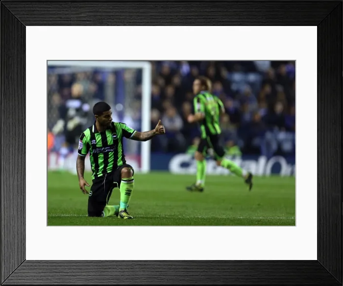 Framed Print : Brighton & Hove Albion's Liam Bridcutt Gives Thumbs Up at Leicester City, Championship Match (October 23, 2012) Framed Print : Brighton & Hove Albion's Liam Bridcutt Gives Thumbs Up at Leicester City, Championship Match (October 23, 2012)