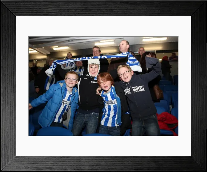 Framed Print : Brighton and Hove Albion: Electric Atmosphere - The Amex Stadium Crowd Shots (2012-2013) Framed Print : Brighton and Hove Albion: Electric Atmosphere - The Amex Stadium Crowd Shots (2012-2013)