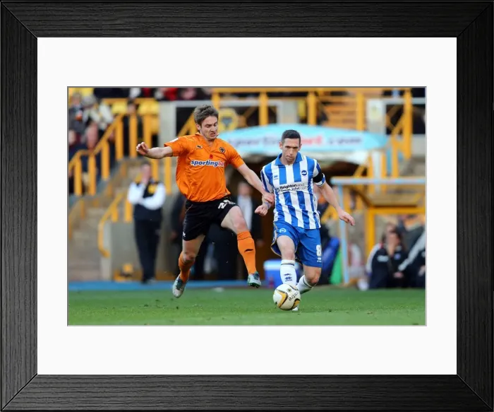 Framed Print : Andrew Crofts Tackles in Wolves vs. Brighton & Hove Albion, Championship Clash (November 10, 2012) Framed Print : Andrew Crofts Tackles in Wolves vs. Brighton & Hove Albion, Championship Clash (November 10, 2012)