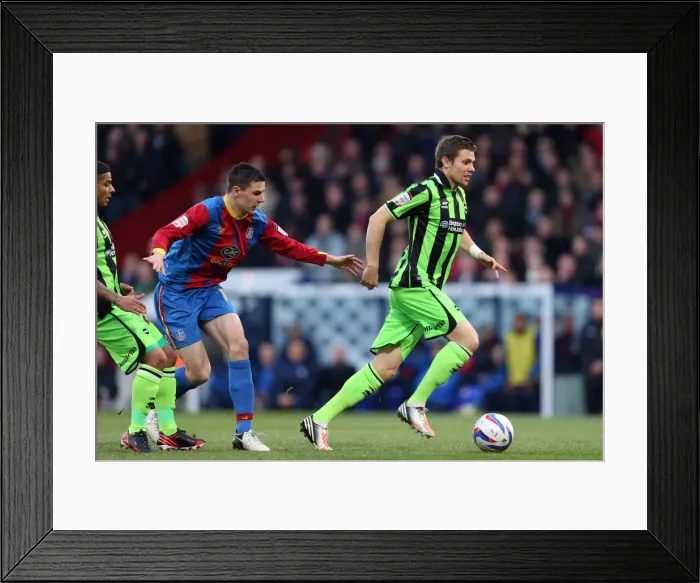 Framed Print : Dean Hammond of Brighton & Hove Albion in Action Against Crystal Palace, Npower Championship, December 1, 2012 Framed Print : Dean Hammond of Brighton & Hove Albion in Action Against Crystal Palace, Npower Championship, December 1, 2012