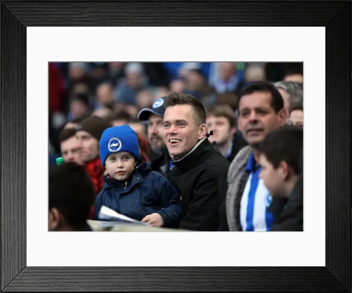 Framed Print : Brighton & Hove Albion vs Arsenal: 2012-13 Home Game Framed Print : Brighton & Hove Albion vs Arsenal: 2012-13 Home Game