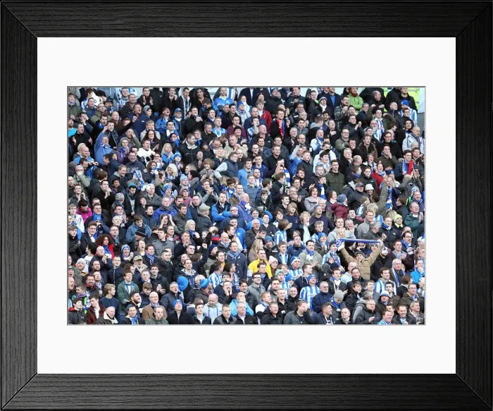 Framed Print : Brighton & Hove Albion vs Arsenal: 2012-13 Home Game Framed Print : Brighton & Hove Albion vs Arsenal: 2012-13 Home Game