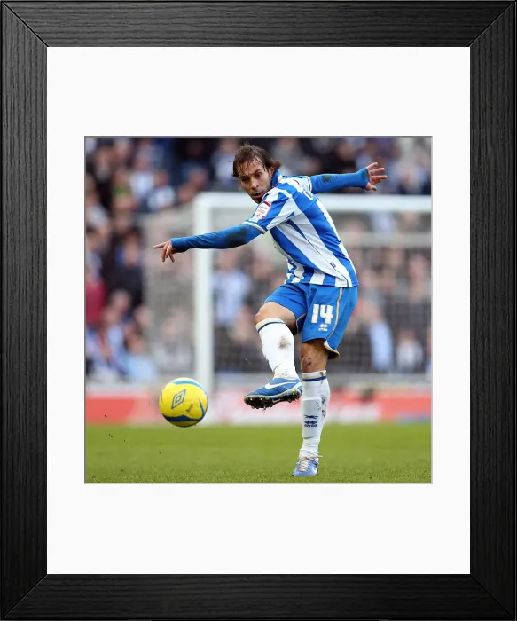 Framed Print : Brighton & Hove Albion vs Arsenal (2013) - A Home Game from the 2012-13 Season Framed Print : Brighton & Hove Albion vs Arsenal (2013) - A Home Game from the 2012-13 Season