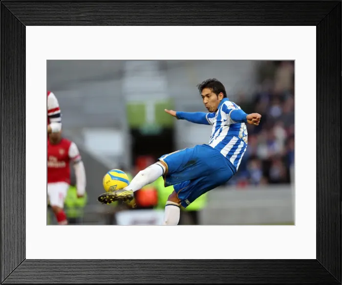 Framed Print : 2012-13 Season: A Home Battle - Brighton & Hove Albion vs Arsenal (January 26, 2013)