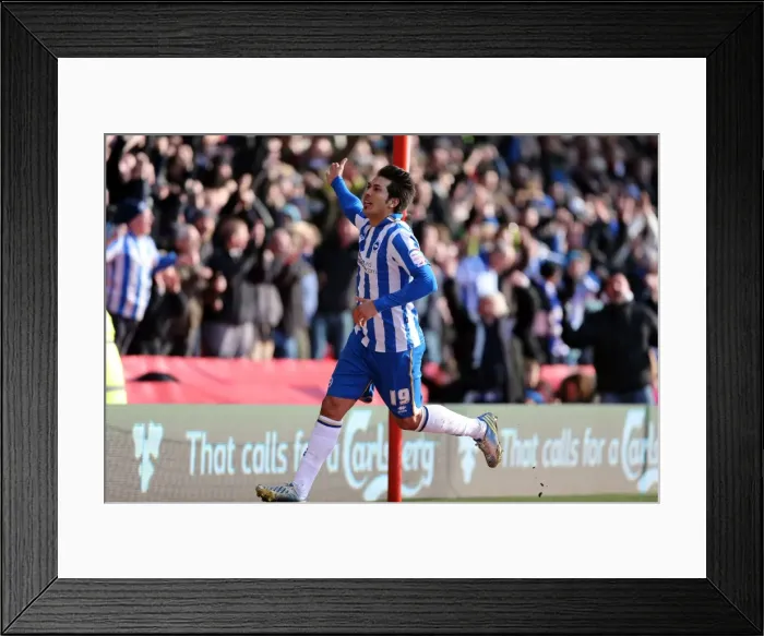 Framed Print : Leonardo Ulloa Scores the Opener: Brighton & Hove Albion Lead Nottingham Forest in NPower Championship (March 30, 2013) Framed Print : Leonardo Ulloa Scores the Opener: Brighton & Hove Albion Lead Nottingham Forest in NPower Championship (March 30, 2013)