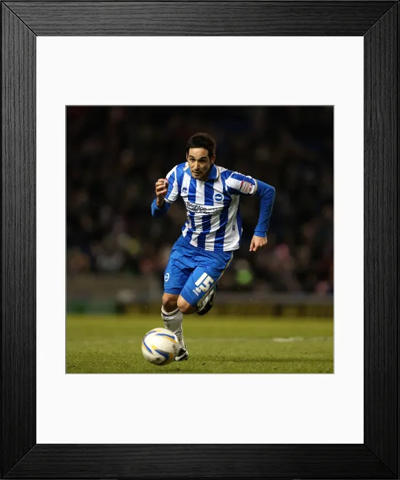 Framed Print : Vicente Rodriguez: Brighton and Hove Albion FC's Determined Striker Framed Print : Vicente Rodriguez: Brighton and Hove Albion FC's Determined Striker