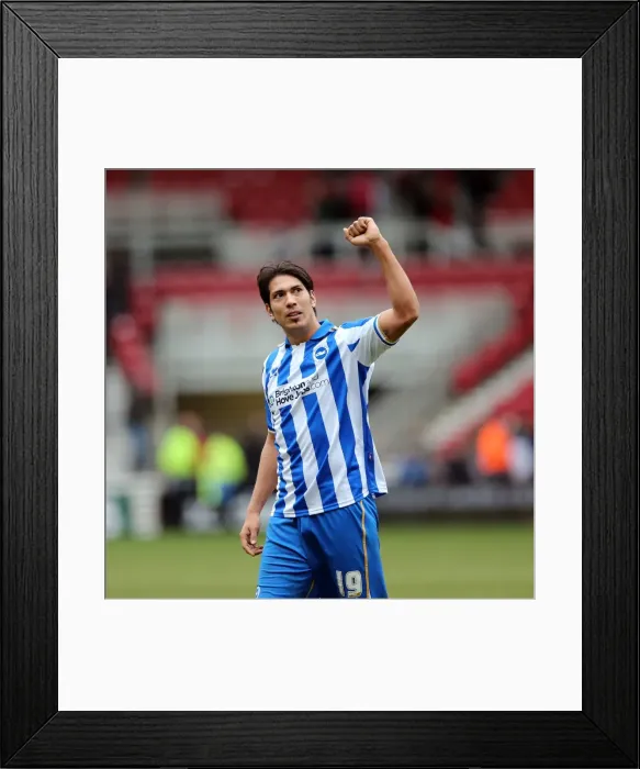Framed Print : Leonardo Ulloa: Brighton & Hove Albion's Formidable Striker Framed Print : Leonardo Ulloa: Brighton & Hove Albion's Formidable Striker