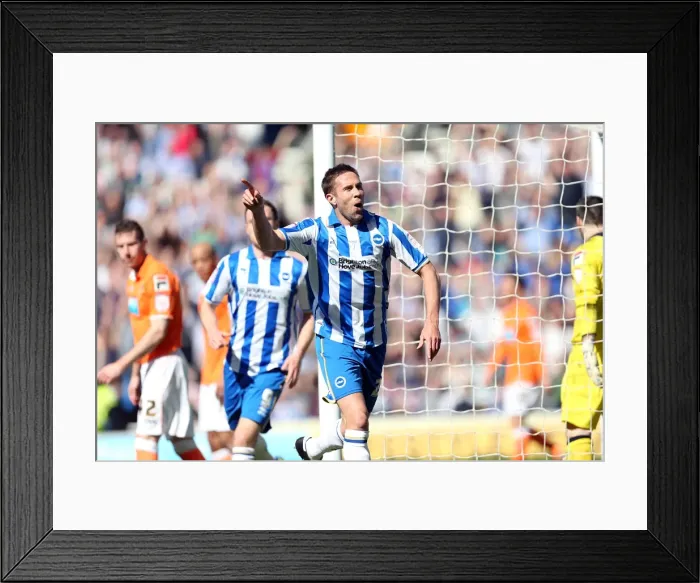 Framed Print : Matthew Upson Scores the Second Goal: Brighton & Hove Albion vs. Blackpool, April 20, 2013 (2-0) Framed Print : Matthew Upson Scores the Second Goal: Brighton & Hove Albion vs. Blackpool, April 20, 2013 (2-0)