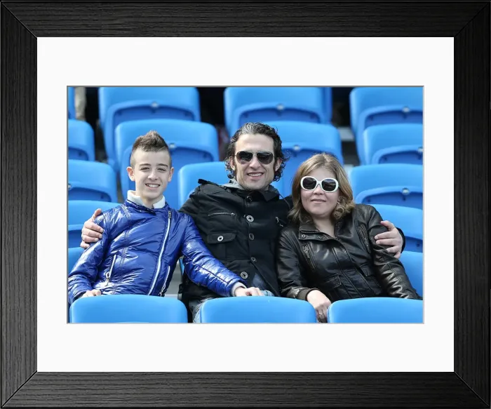 Framed Print : Brighton and Hove Albion: Electric Atmosphere - Crowd Shots from The Amex Stadium (2012-2013) Framed Print : Brighton and Hove Albion: Electric Atmosphere - Crowd Shots from The Amex Stadium (2012-2013)