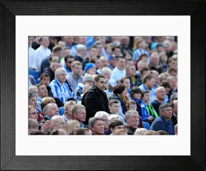 Framed Print : Brighton & Hove Albion vs. Blackpool (2012-13 Home Game) Framed Print : Brighton & Hove Albion vs. Blackpool (2012-13 Home Game)