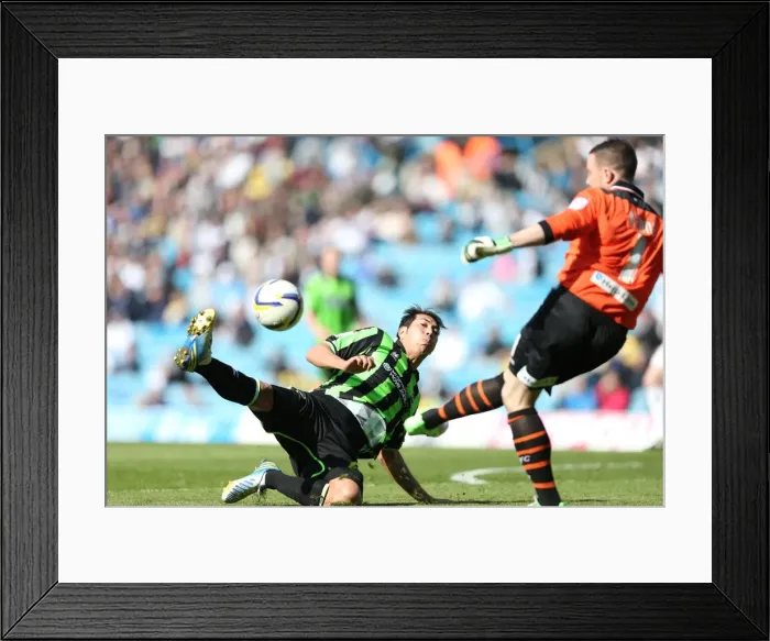 Framed Print : Brighton & Hove Albion vs Leeds United: 2012-13 Away Game