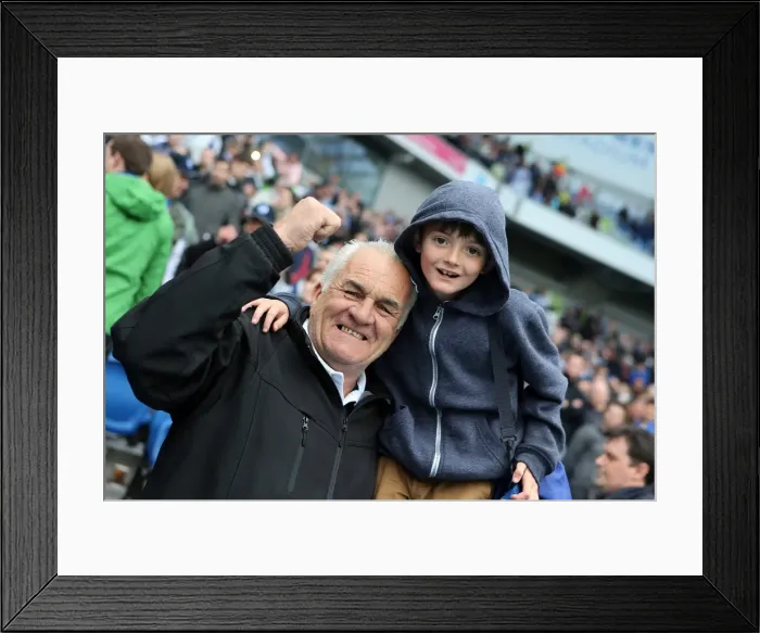 Framed Print : Brighton & Hove Albion: Seaside Passion - Electric Atmosphere (2012-2013) Framed Print : Brighton & Hove Albion: Seaside Passion - Electric Atmosphere (2012-2013)