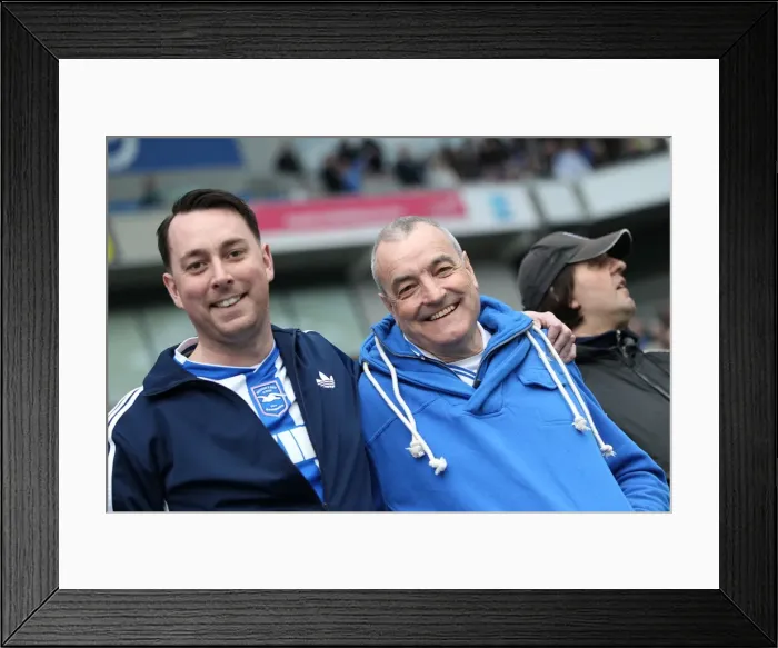 Framed Print : Brighton and Hove Albion: Electric Atmosphere - Crowd Shots from The Amex Stadium (2012-2013) Framed Print : Brighton and Hove Albion: Electric Atmosphere - Crowd Shots from The Amex Stadium (2012-2013)