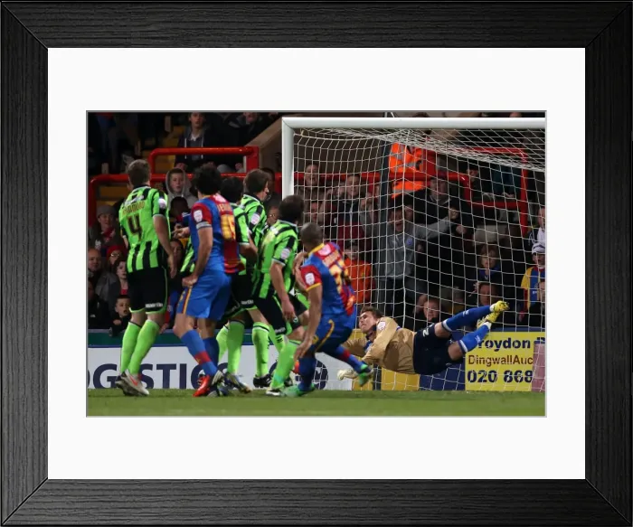 Framed Print : Brighton & Hove Albion vs. Crystal Palace: 2013 Play-Off Semifinal First Leg Framed Print : Brighton & Hove Albion vs. Crystal Palace: 2013 Play-Off Semifinal First Leg