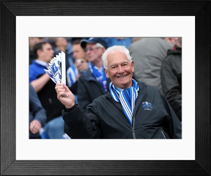 Framed Print : Brighton & Hove Albion FC: Electric Atmosphere - Unforgettable Crowd Moments at The Amex (2012-13)