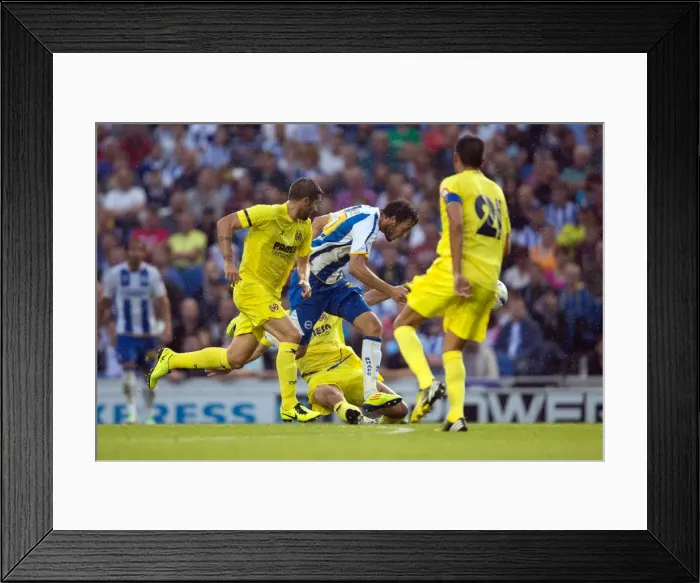 Framed Print : Brighton & Hove Albion vs Villarreal: Pre-Season Friendly (2013-14) Framed Print : Brighton & Hove Albion vs Villarreal: Pre-Season Friendly (2013-14)