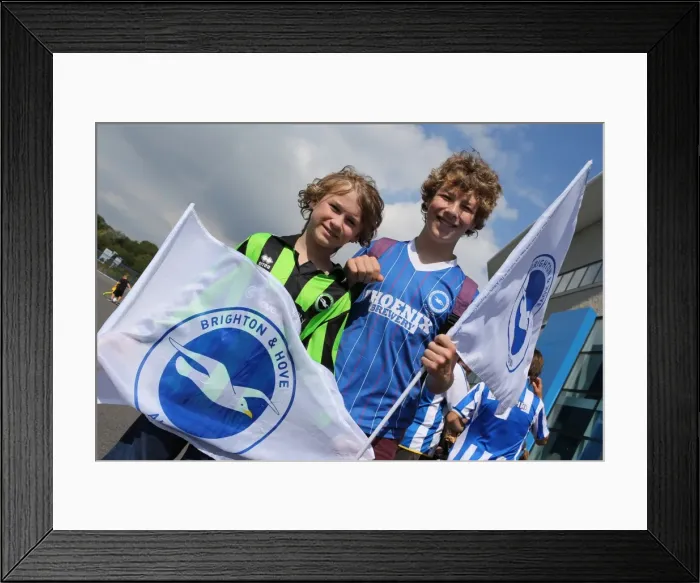 Framed Print : Brighton & Hove Albion FC: A Sea of Supporters at the 2013 Club Shop Signing Event Framed Print : Brighton & Hove Albion FC: A Sea of Supporters at the 2013 Club Shop Signing Event