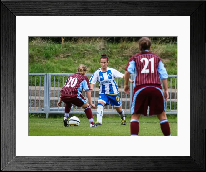 Framed Print : Brighton & Hove Albion Women's Football: 2013-14 Season - Chesham Match Framed Print : Brighton & Hove Albion Women's Football: 2013-14 Season - Chesham Match