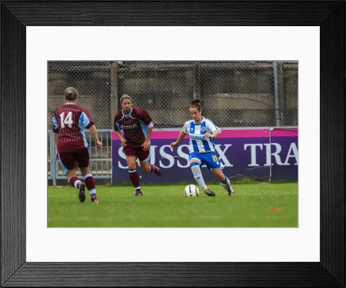 Framed Print : Brighton & Hove Albion Women's Football: 2013-14 Season - Match Against Chesham Framed Print : Brighton & Hove Albion Women's Football: 2013-14 Season - Match Against Chesham