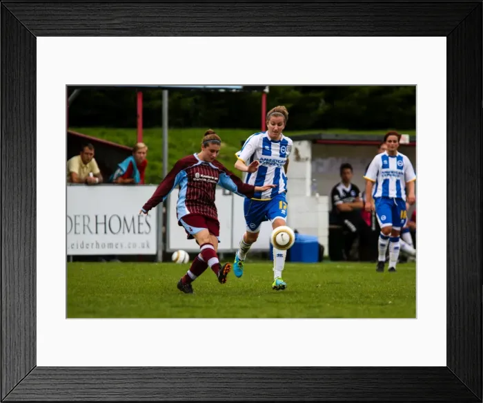 Framed Print : Brighton & Hove Albion Women's Football: 2013-14 Season - Chesham Match Framed Print : Brighton & Hove Albion Women's Football: 2013-14 Season - Chesham Match